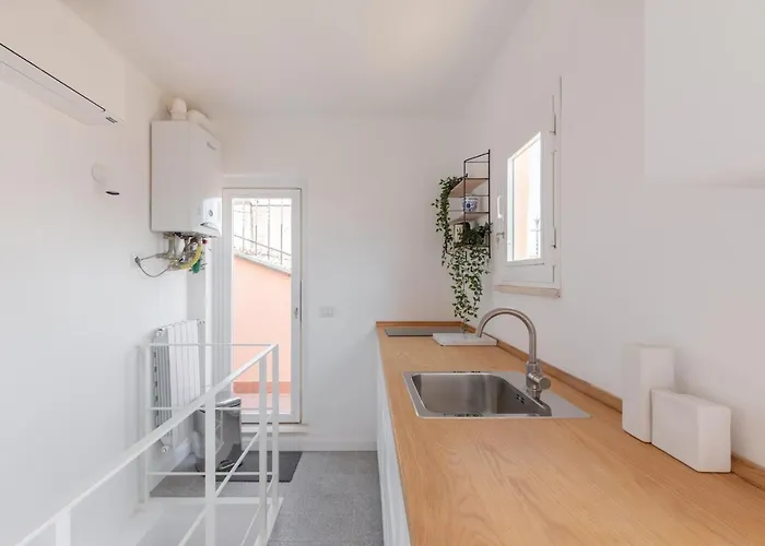 Iflat Lovely With View On Pope Window * Rome