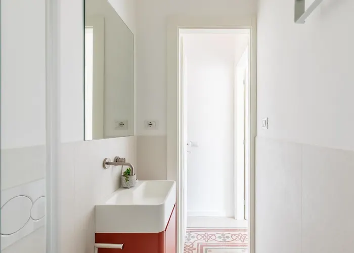Iflat Lovely With View On Pope Window Appartement